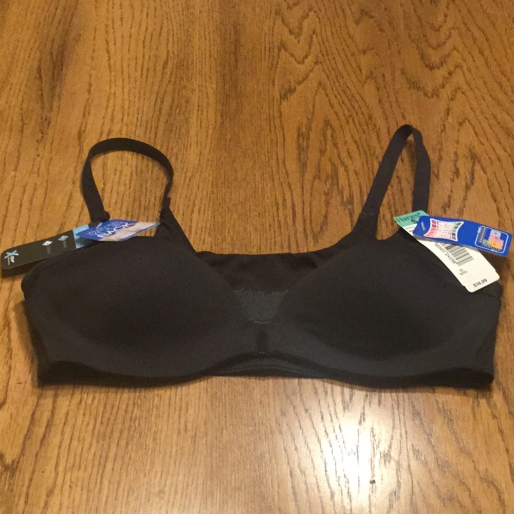 Black conform flex fit bra